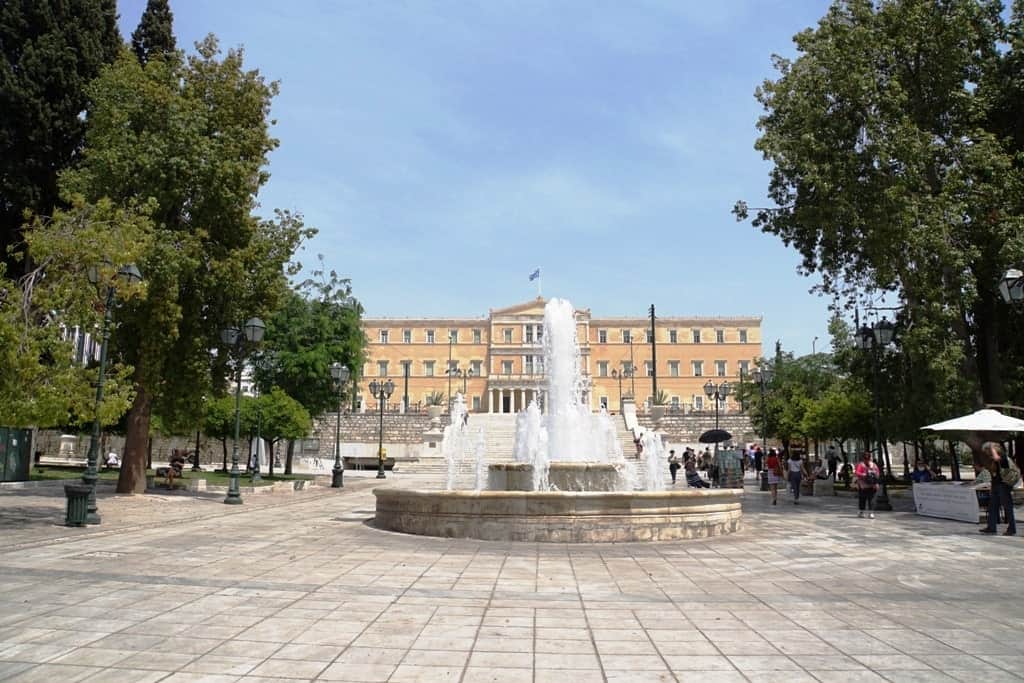 Rua Ermou: a principal rua comercial de Atenas