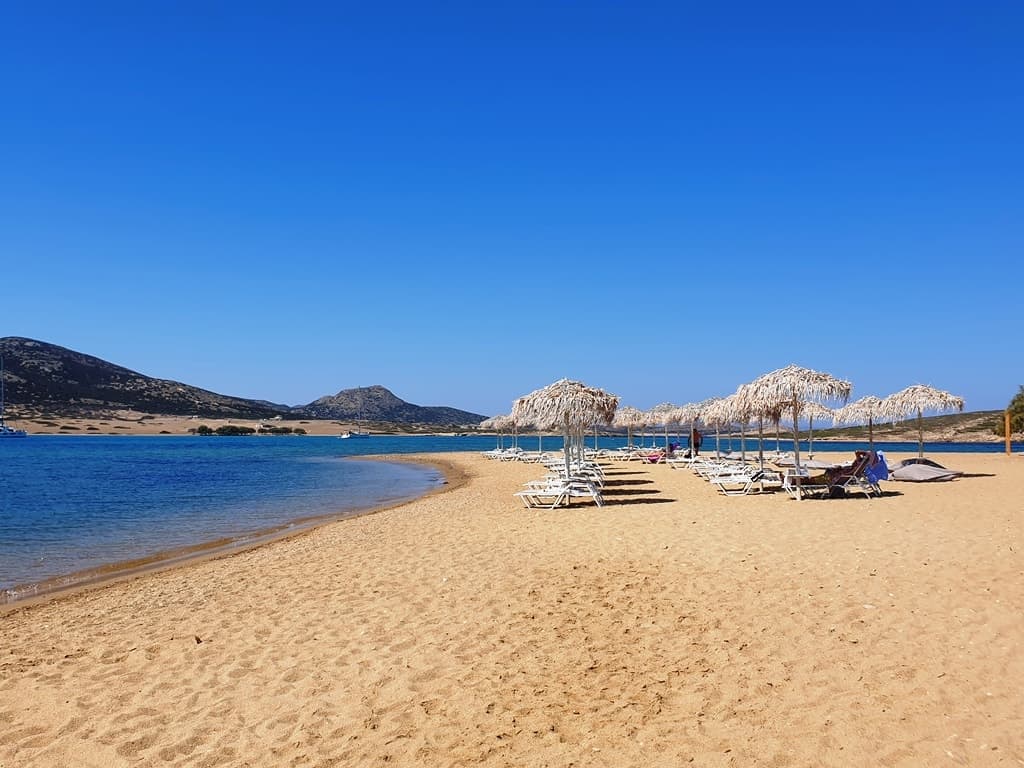 As melhores praias de Antiparos